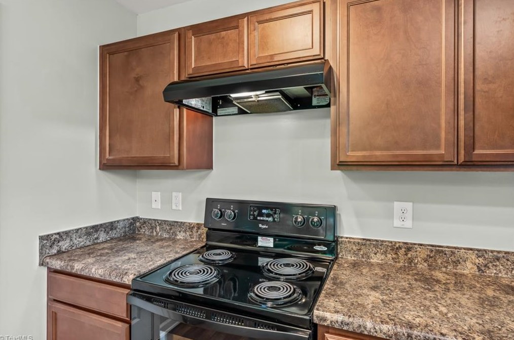 127 High Ridge Ct, Lexington NC  27295-8909 exterior