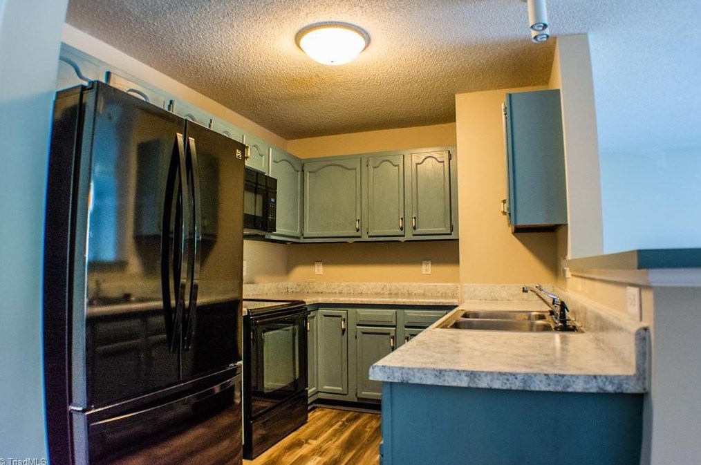 524 Rivertree Ln, Winston Salem, NC 27103