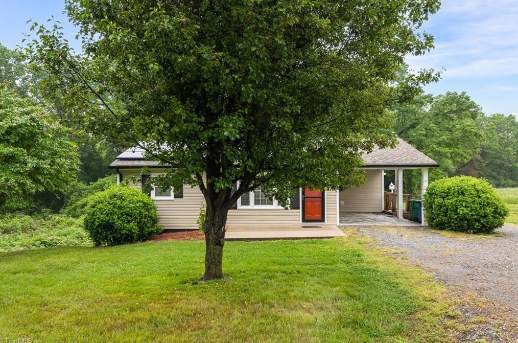 791 Williams Rd, Ellisboro, NC 27025-8248