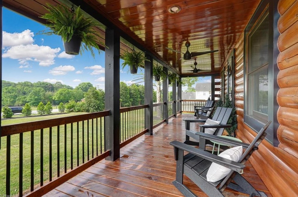 4627 Kernersville Rd, Kernersville, NC 27284-8110