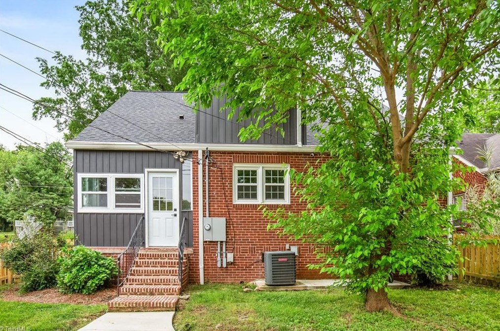 409 Woodrow Ave, High Point NC  27262-4157 exterior