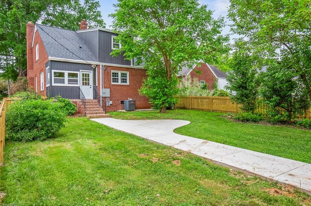 409 Woodrow Ave, High Point NC  27262-4157 exterior
