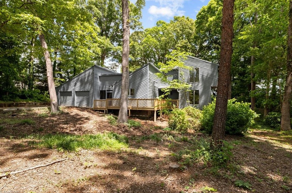 2714 Meadow Oak Dr, Haw River, NC 27258