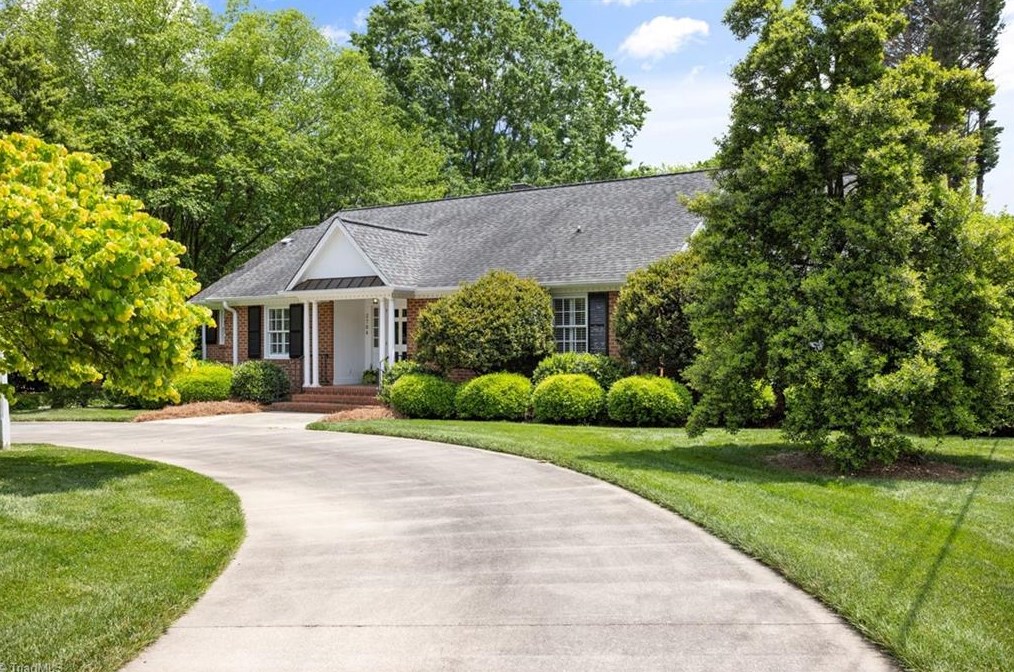 2704 Edgewood Ave, Burlington, NC 27215