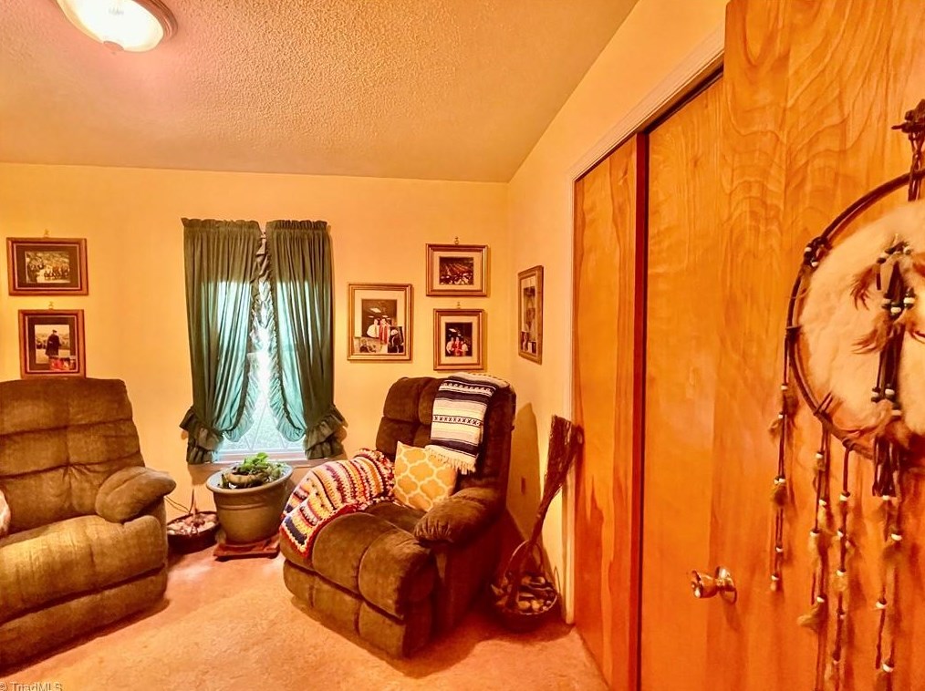 716 Vanderford St, Burlington NC  27215-6549 exterior