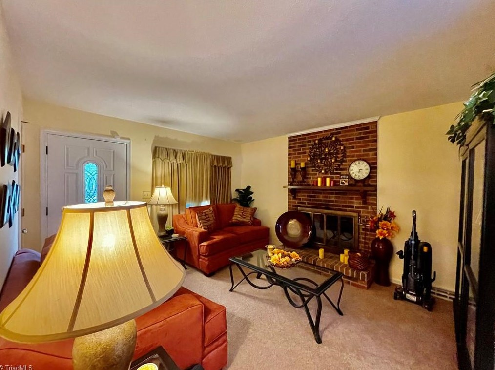 716 Vanderford St, Burlington NC  27215-6548 exterior