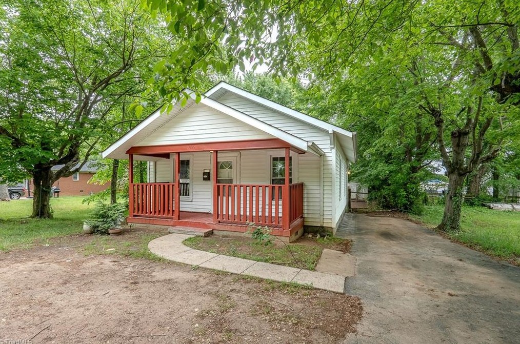 1006 Junia Ave, Winston Salem, NC 27107-1327