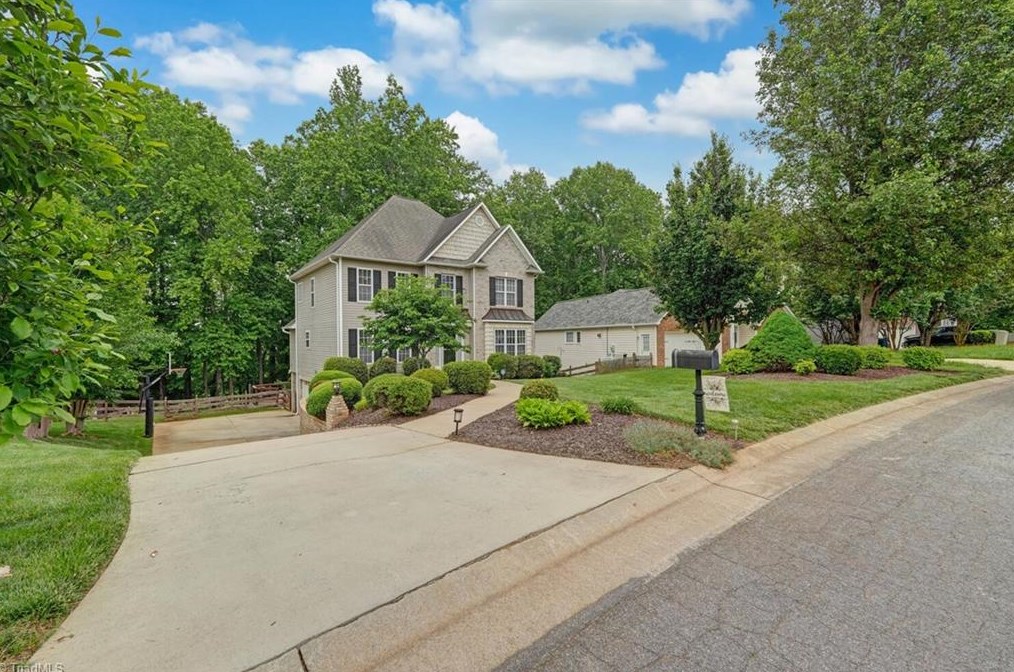 438 Kingsmill Dr, Redland, NC 27006-7286
