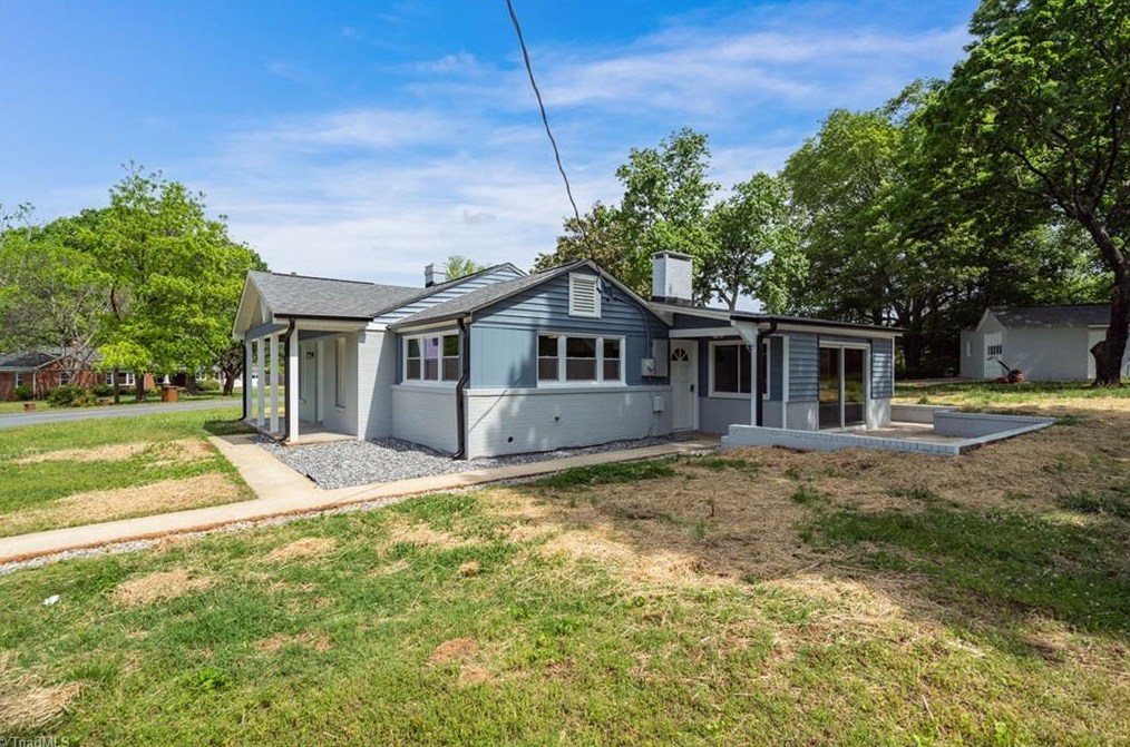 6028 Lucye Ln, Greensboro, NC 27410-4935