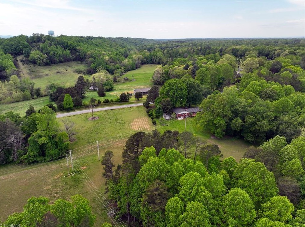 1029 Ebenezer Church Rd, State Road, NC 28676-8922