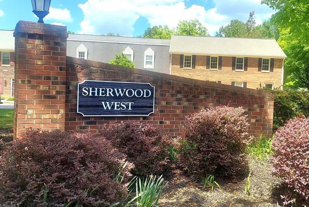 3995 Valley Ct, Winston Salem, NC 27106-4387