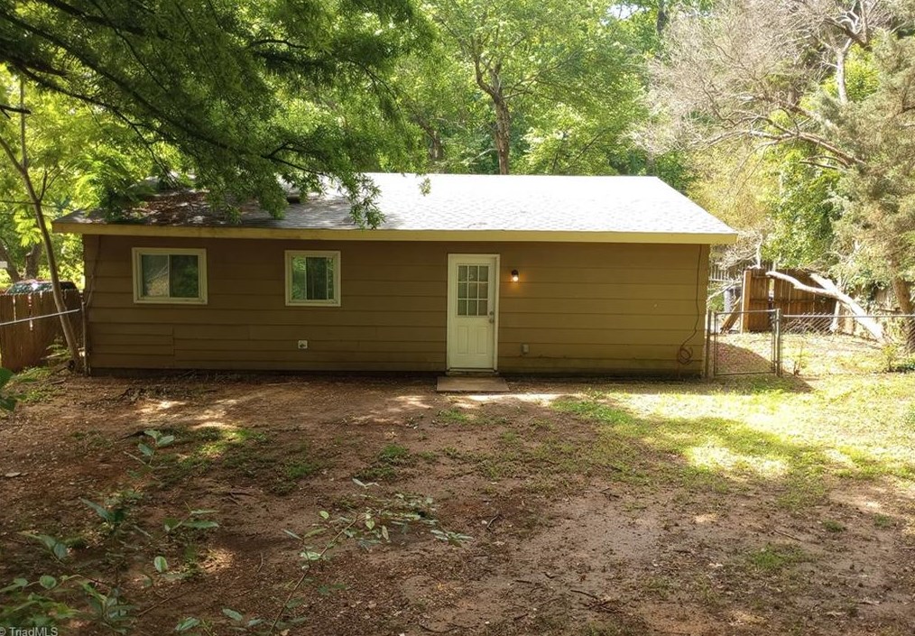 514 Spicewood Dr, Greensboro, NC 27405-3117