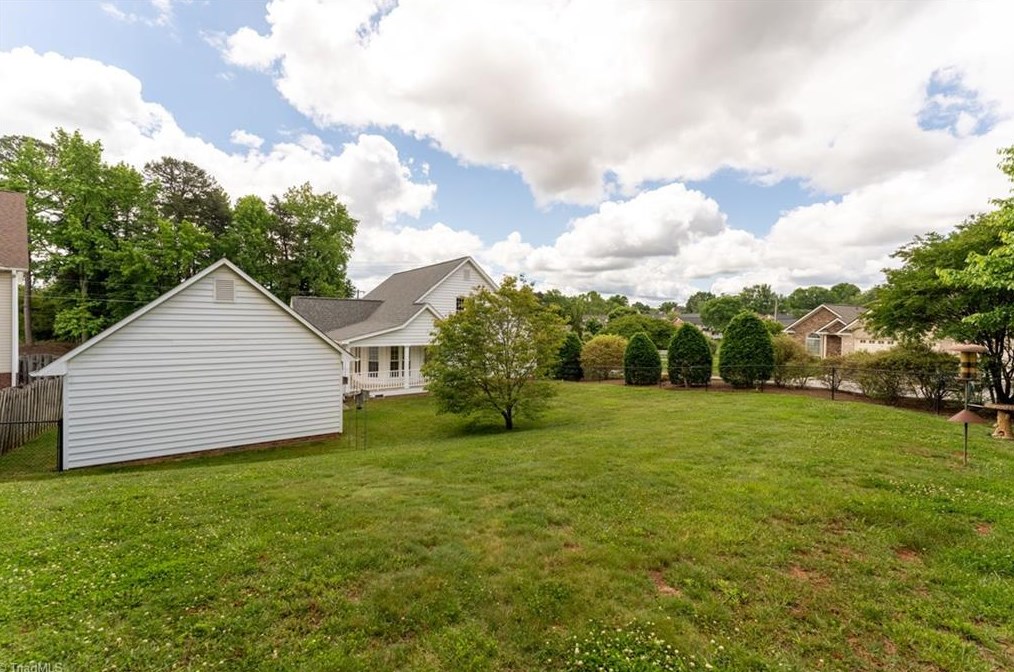 4702 Tower Rd, Greensboro NC  27410-5917 exterior