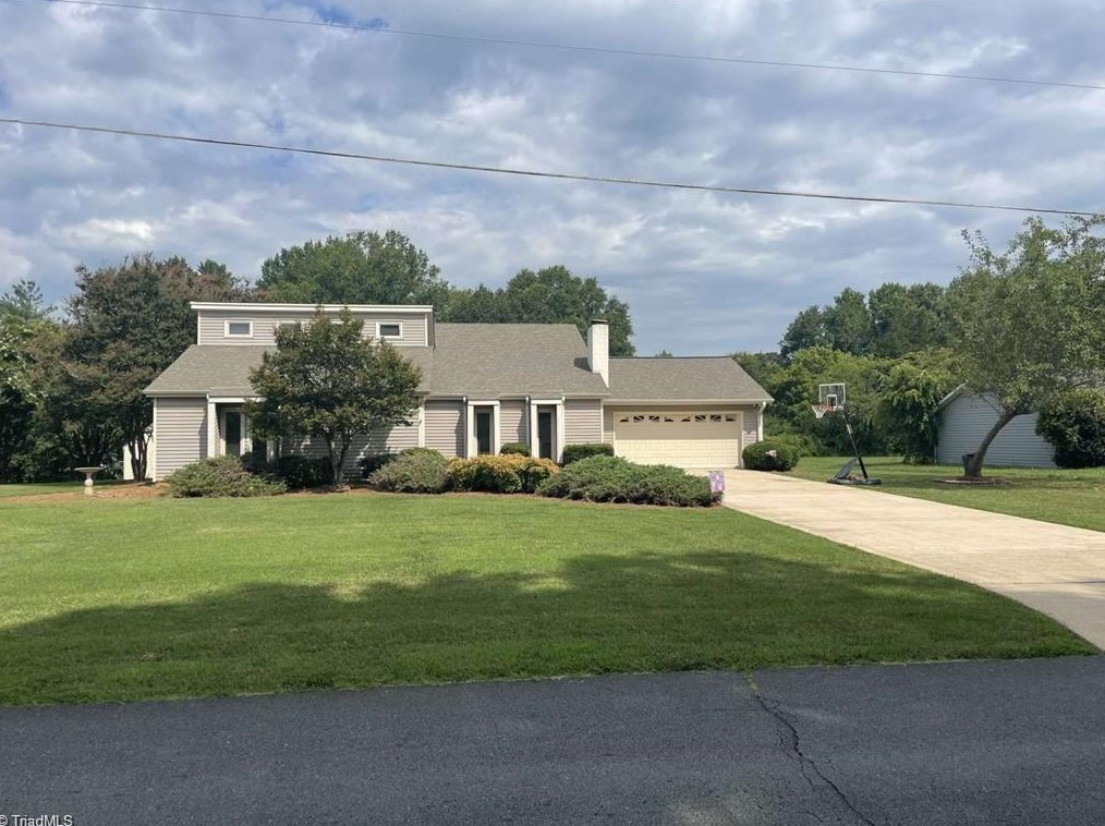 1306 Tonya Dr, Winston Salem, NC 27105-9652
