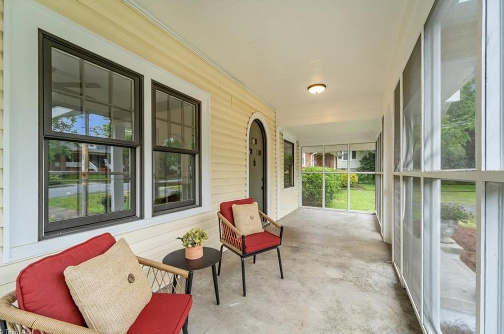 904 Glenwood Ave, Greensboro, NC 27403-2907