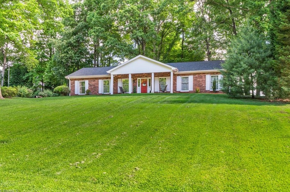 245 Oakmont Ter, Lexington, NC 27295-5949