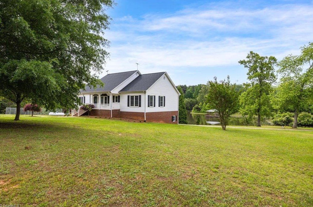245 A And Y Rd, Stokesdale, NC 27357