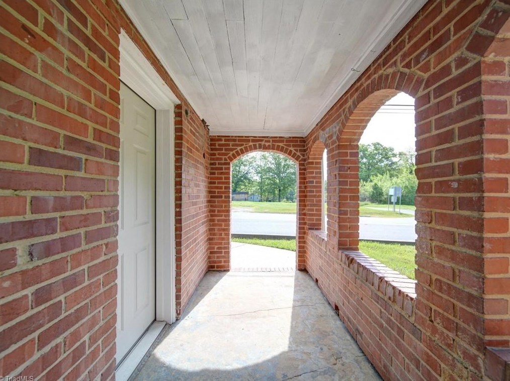 720 Main St, Uwharie, NC 27371-2713