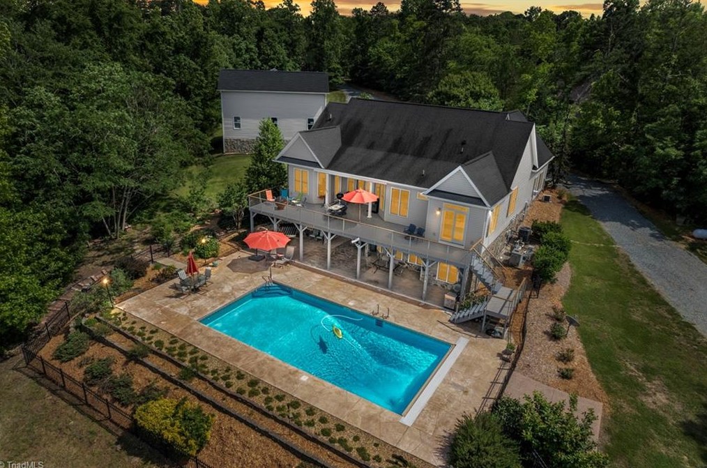 133 Lake View Rd, Prospect Hill, NC 27314-9604