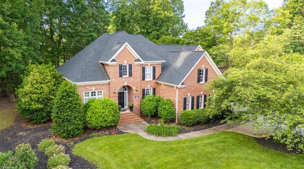 700 Golf House Rd, Whitsett NC  27377-9204 exterior