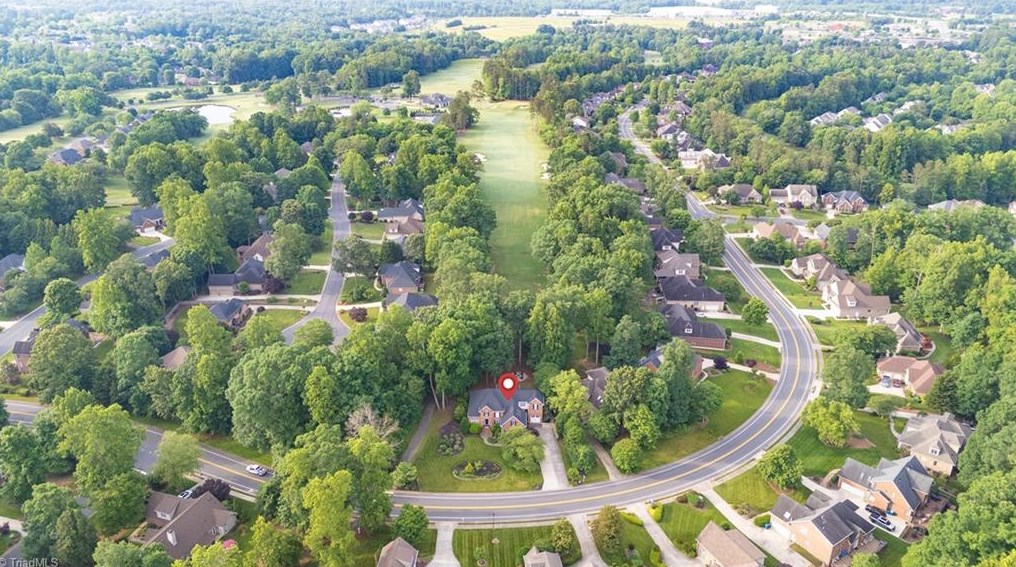 700 Golf House Rd, Whitsett NC  27377-9204 exterior