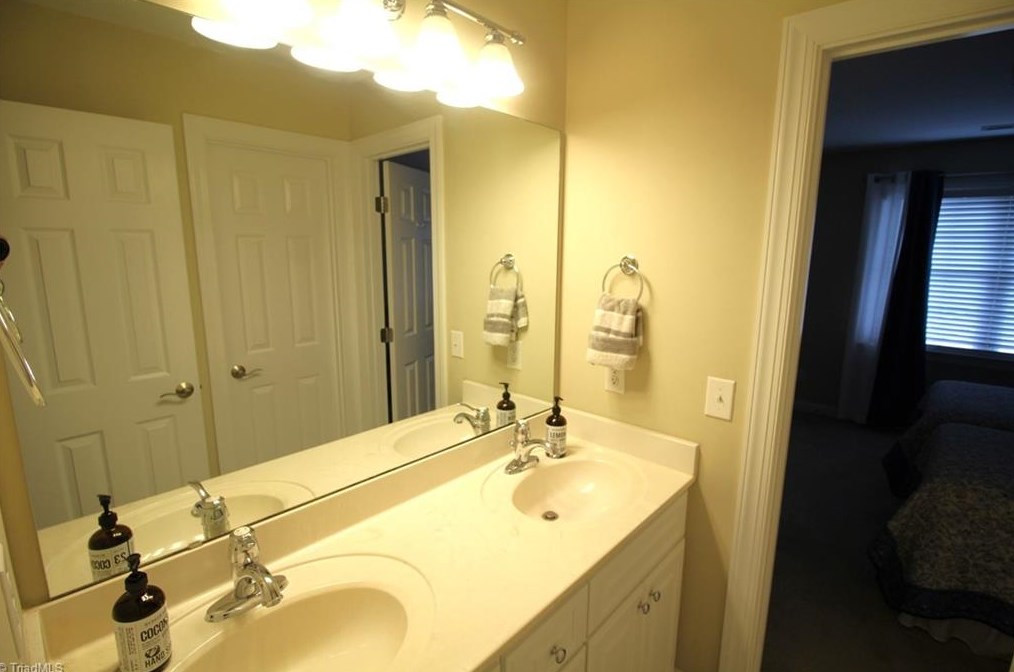 5714 Hidden Orchard Dr, Greensboro NC  27410-2523 exterior