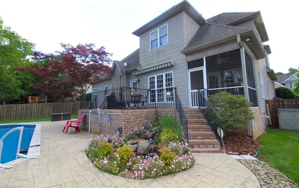 5714 Hidden Orchard Dr, Greensboro NC  27410-2523 exterior