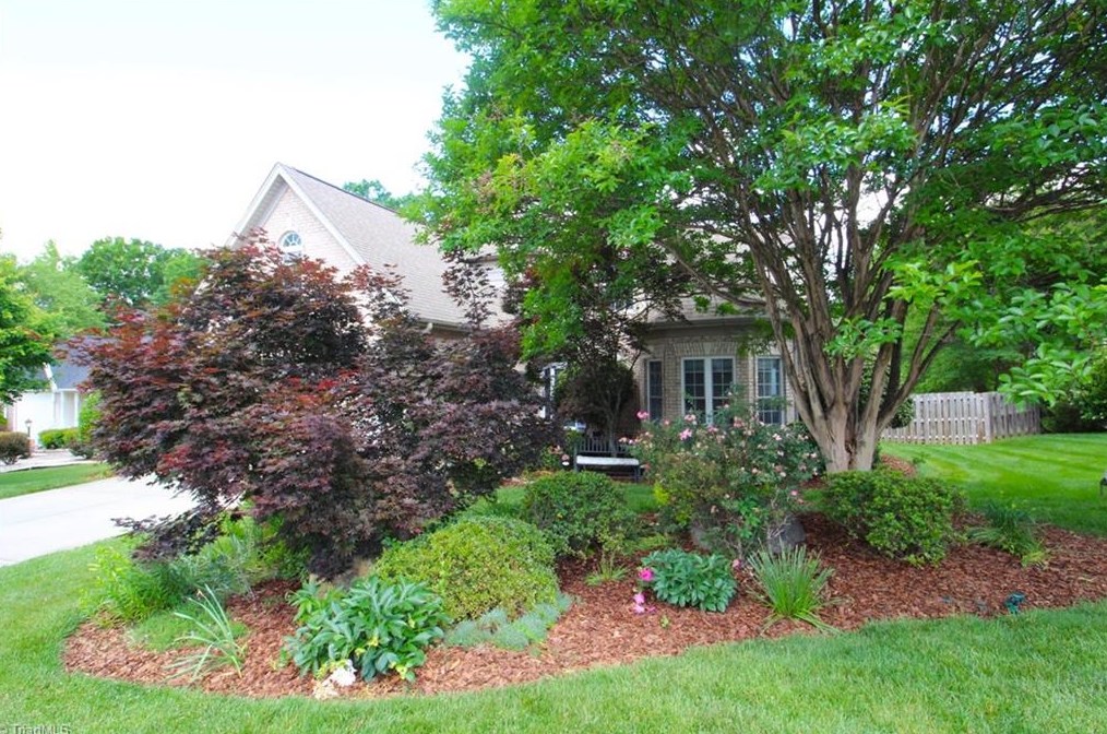 5714 Hidden Orchard Dr, Greensboro NC  27410-2523 exterior