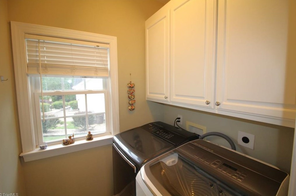 5714 Hidden Orchard Dr, Greensboro NC  27410-2523 exterior