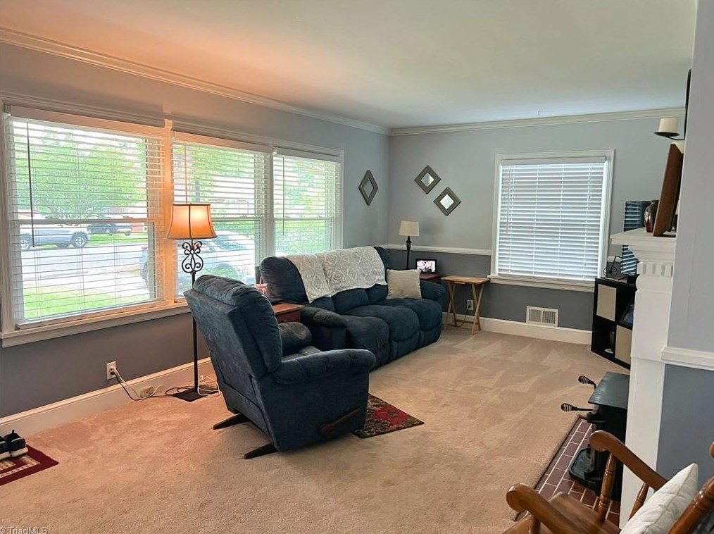 812 Russell Ave, Reidsville, NC 27320
