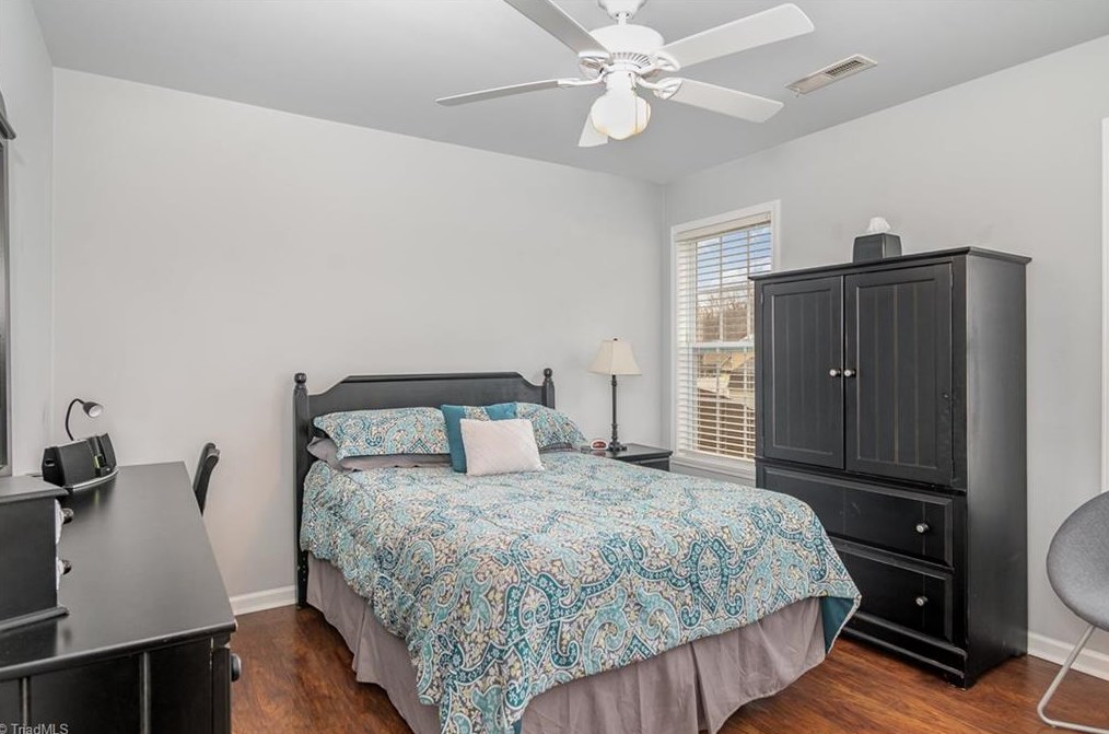 5013 Long Branch Dr, Kernersville NC  27284-7396 exterior