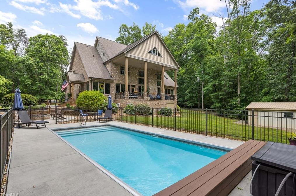1810 Basin Creek Rd, Burlington, NC 27217