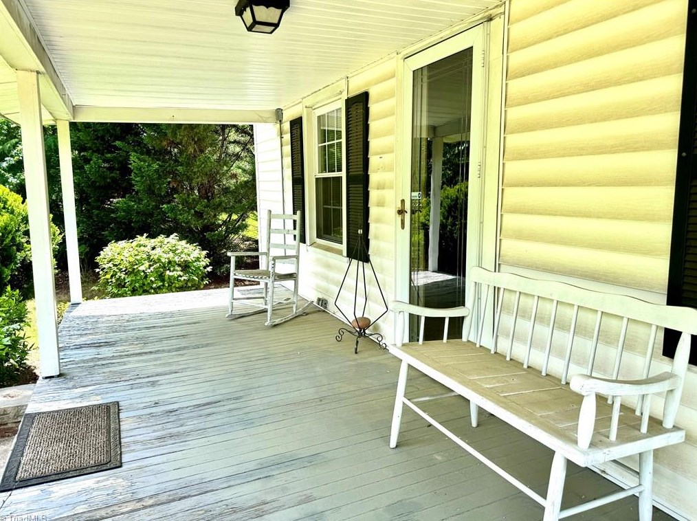 1905 Oak Ridge Rd, Oak Ridge, NC 27310