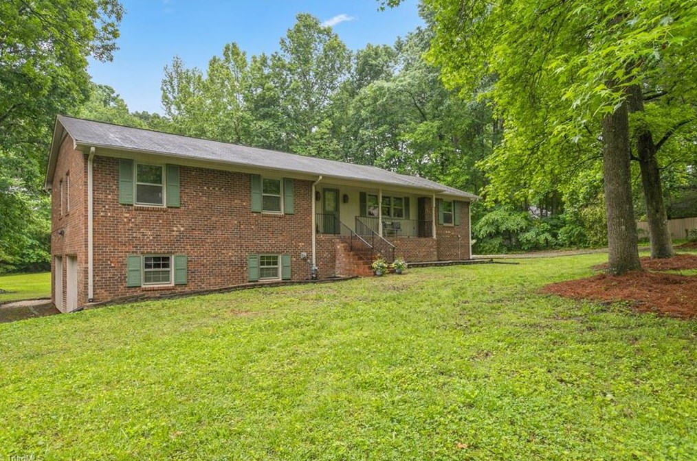 863 Wiltshire Dr, Burlington, NC 27215