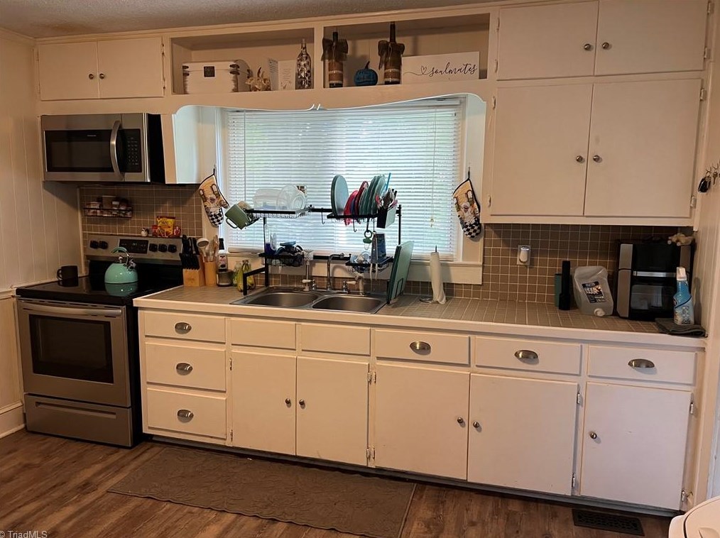 29624 Lakeside Dr, Albemarle NC  28001-7325 exterior