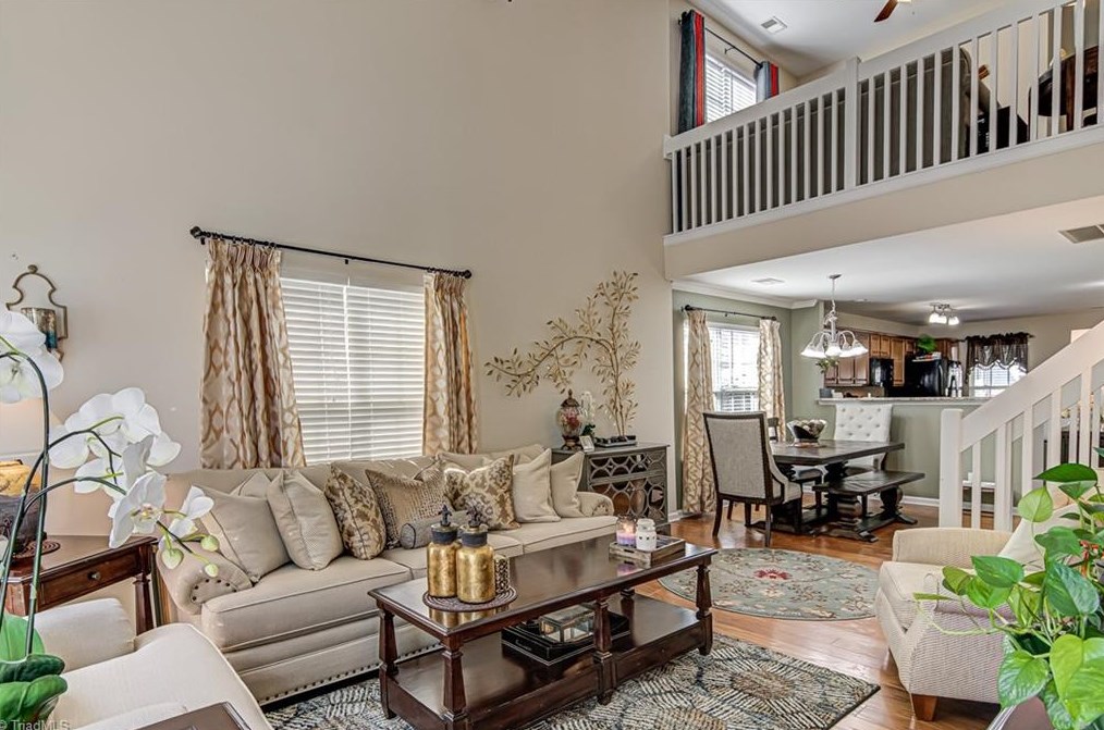 212 Nighthawk Pl, Greensboro NC 27409-9128 exterior