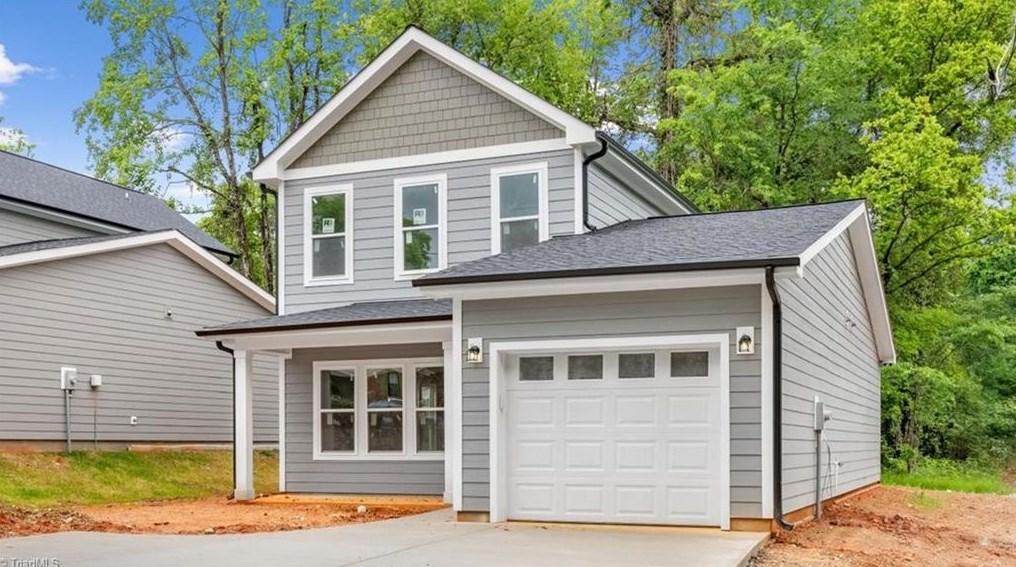 3905 Huckabee Dr, Greensboro NC  27405 exterior