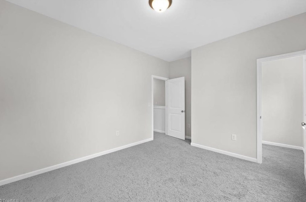3905 Huckabee Dr, Greensboro NC  27405 exterior