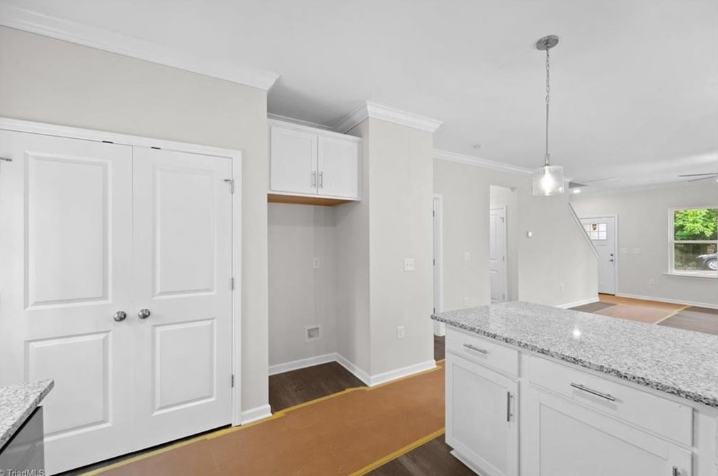 3905 Huckabee Dr, Greensboro NC  27405 exterior
