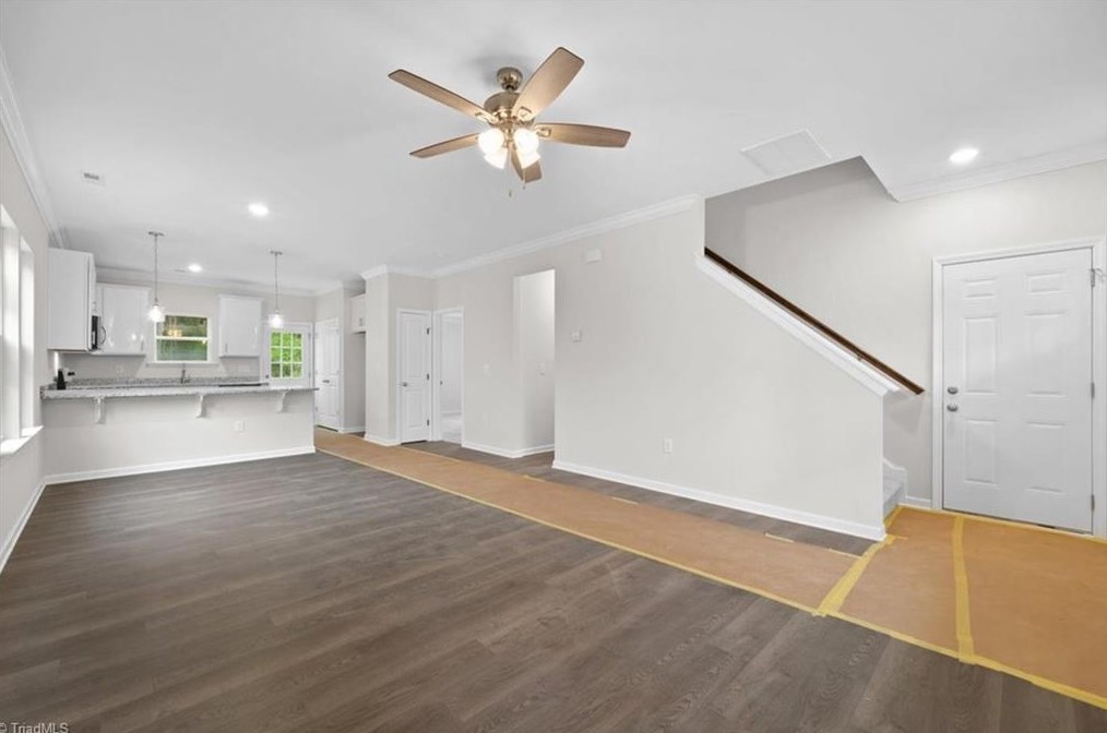3905 Huckabee Dr, Greensboro NC  27405 exterior