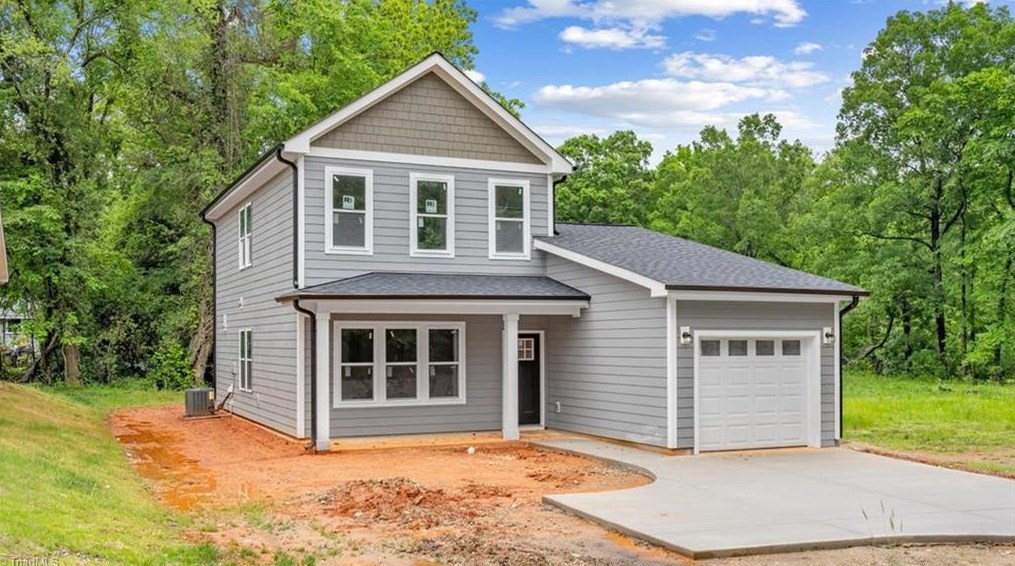 3905 Huckabee Dr, Greensboro NC  27405 exterior