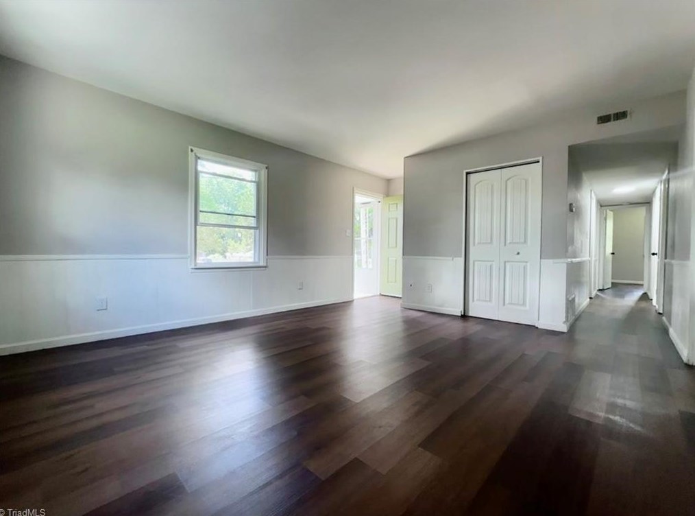 2517 Hilburn Dr, High Point NC 27260-5844 exterior