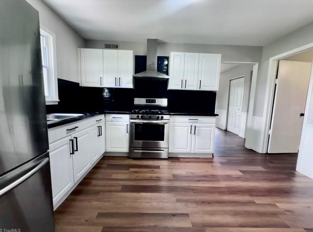 2517 Hilburn Dr, High Point NC 27260-5844 exterior