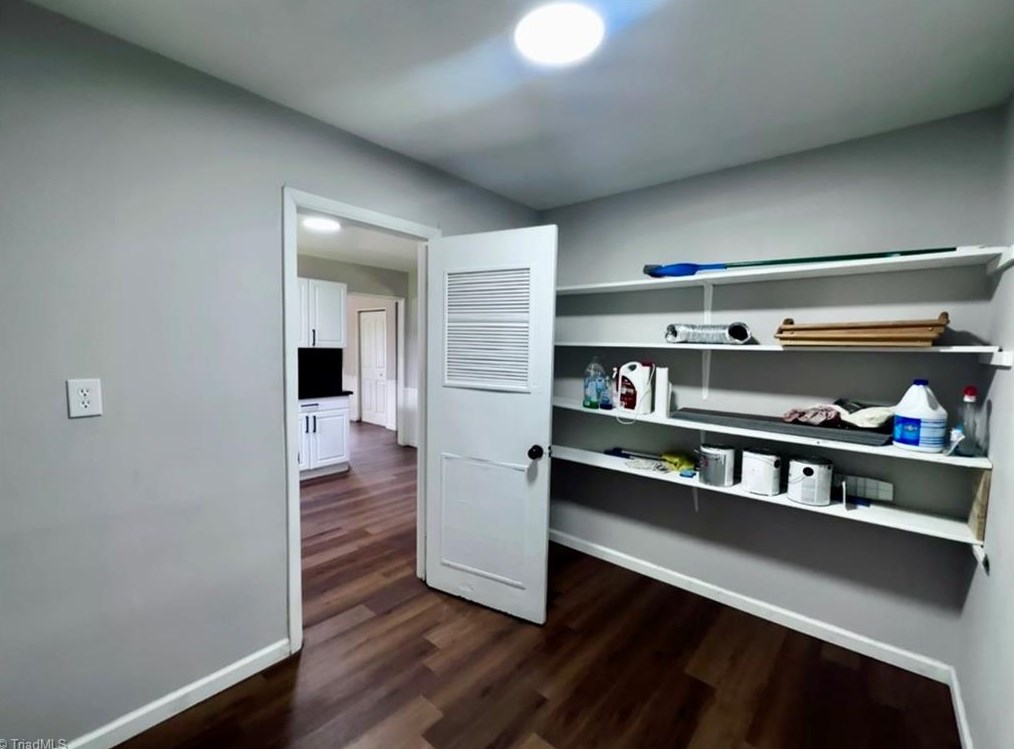 2517 Hilburn Dr, High Point NC 27260-5844 exterior