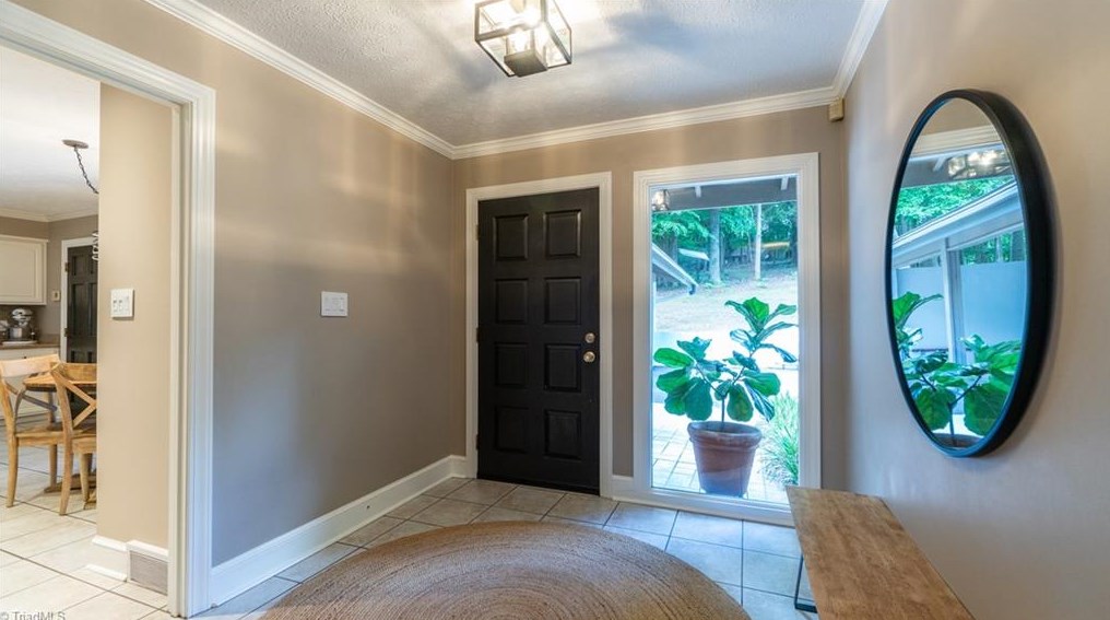 7600 Penland Ct, Clemmons, NC 27012-9144