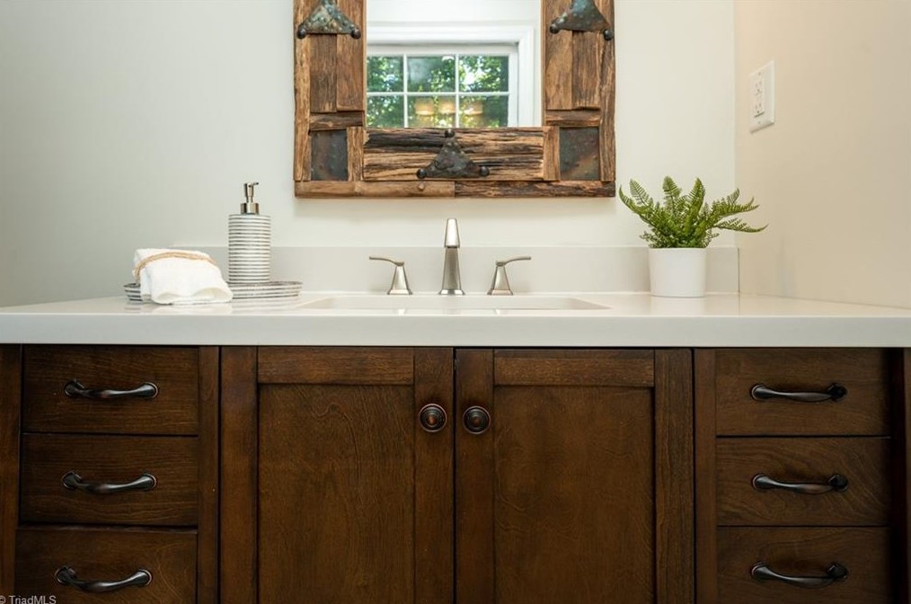 4101 Rockingham Rd, Greensboro NC  27407-7715 exterior