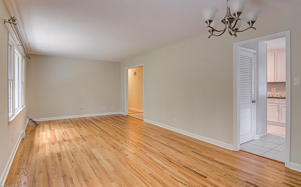 2708 Asbury Ter, Greensboro NC 27408-3610 exterior