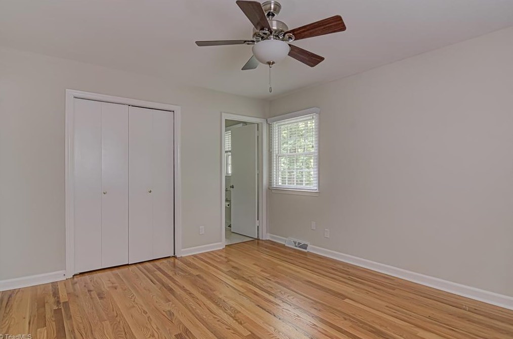 2708 Asbury Ter, Greensboro NC 27408-3610 exterior