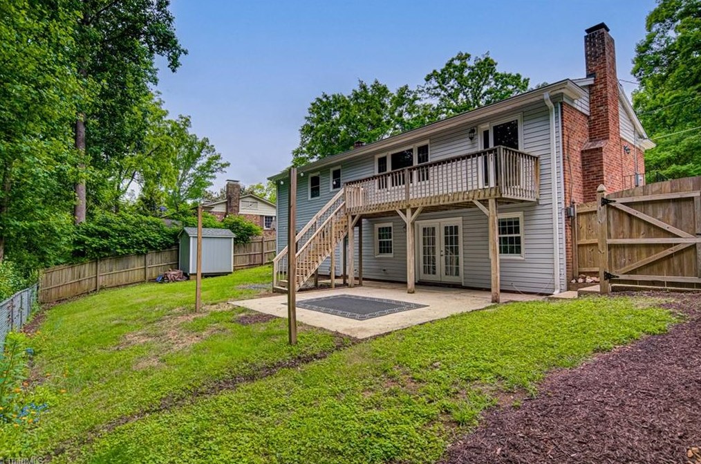 2708 Asbury Ter, Greensboro NC 27408-3610 exterior