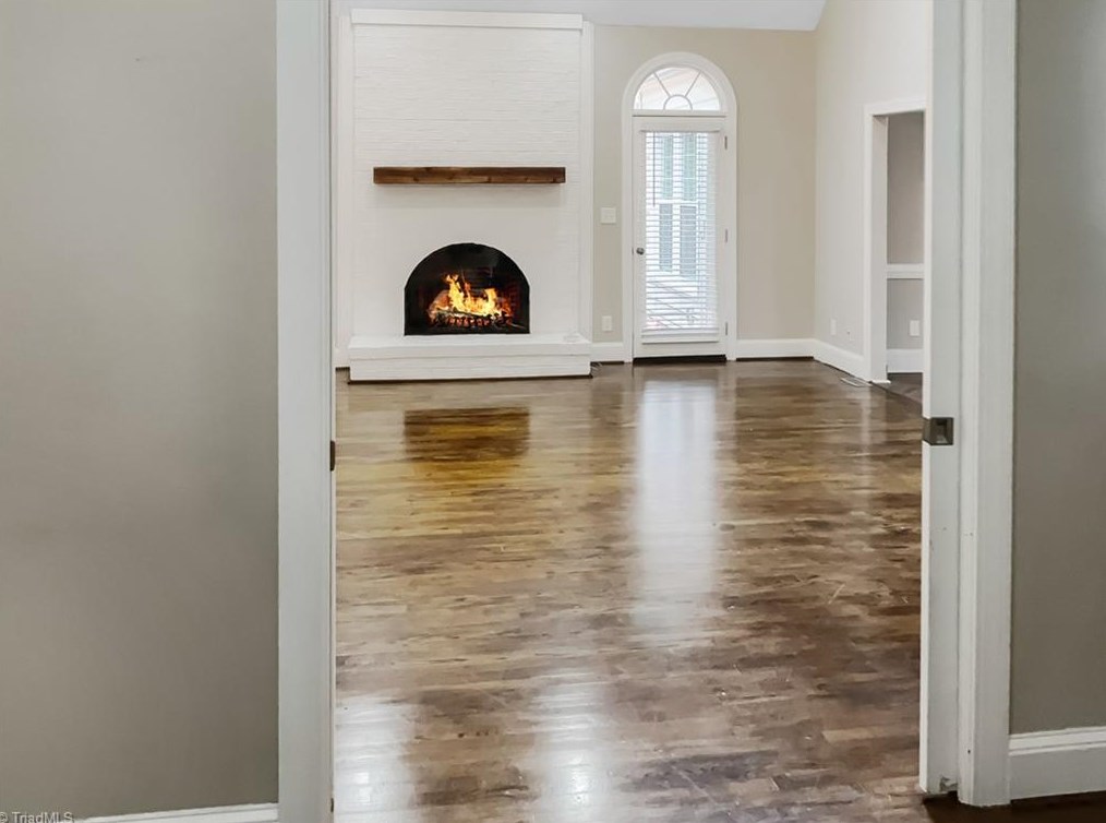 4509 Oakmoor Dr, Greensboro, NC 27406-8677